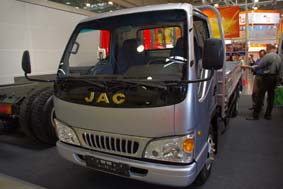 Бортовой грузовик JAC